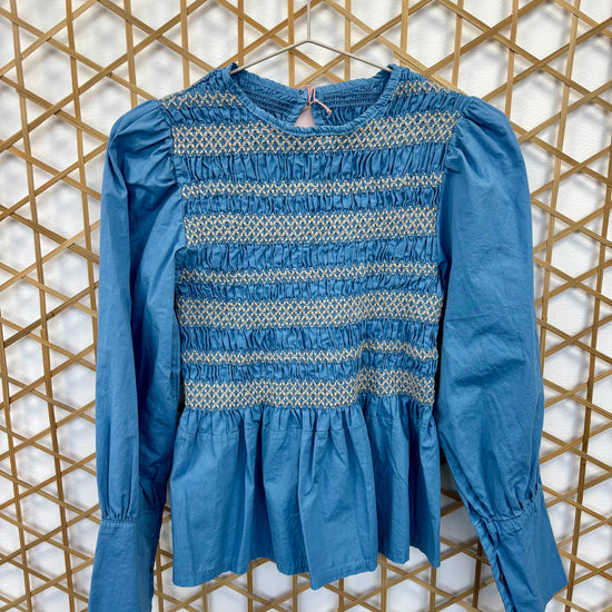 azul