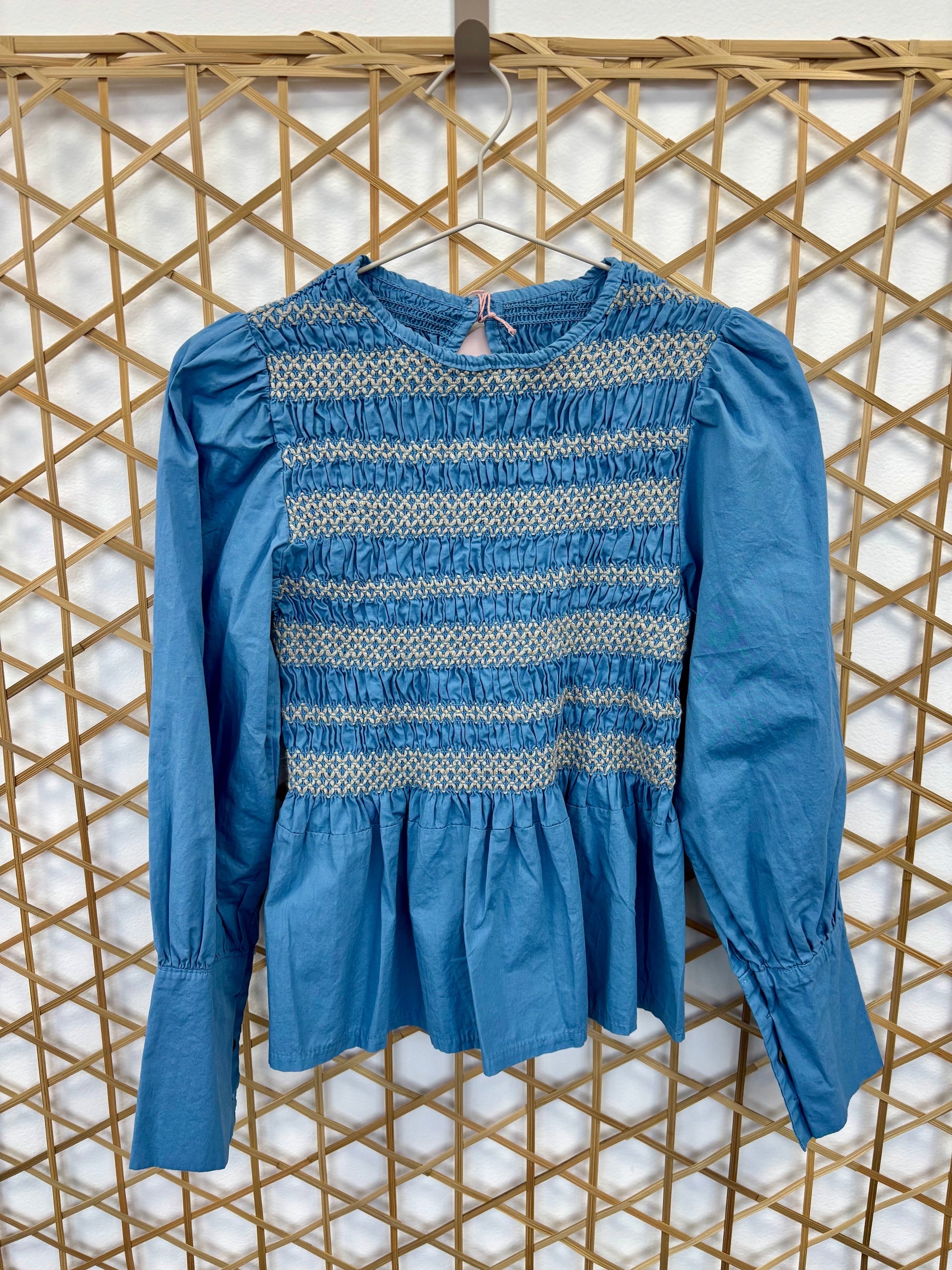 azul